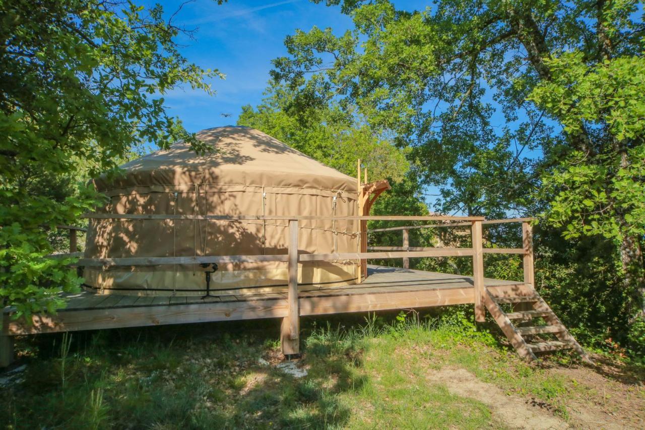 เล เอตวล เดอ โพรว็องซ์ Bed & Breakfast Saint-Paulet-de-Caisson ภายนอก รูปภาพ